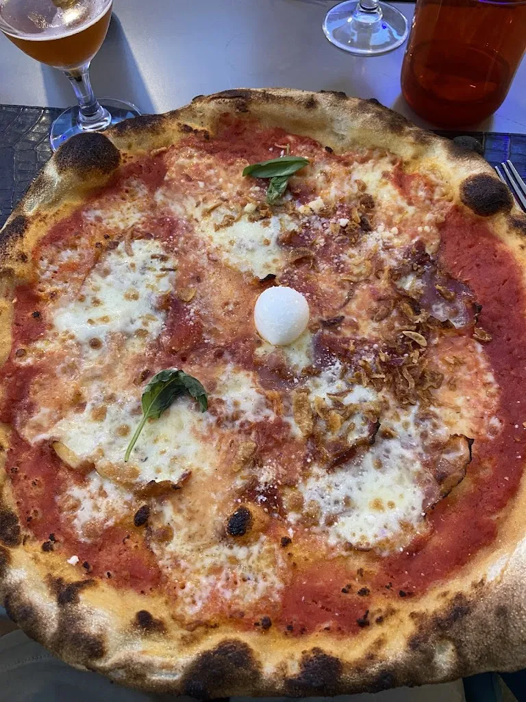 Andrea Schuster_Ristopizza La Gustea_Sarteano_recensione