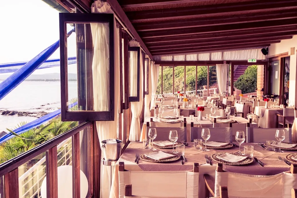 Cala Felice Beach Club restaurant in Scarlino