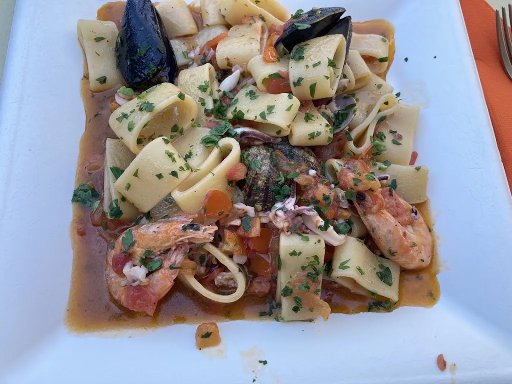 Rosy Scanio_La Svolta Fast Food Gourmet_Scarlino Scalo_review