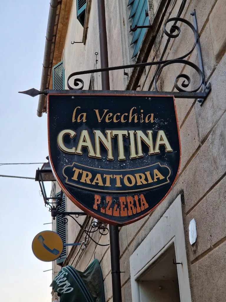 Michal K. (Bush)_La vecchia cantina_Semproniano_review