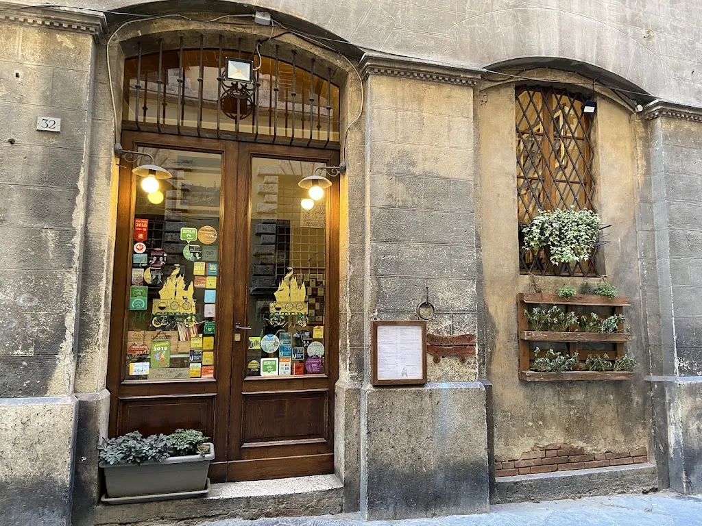 Osteria Il Carroccio restaurant in Siena
