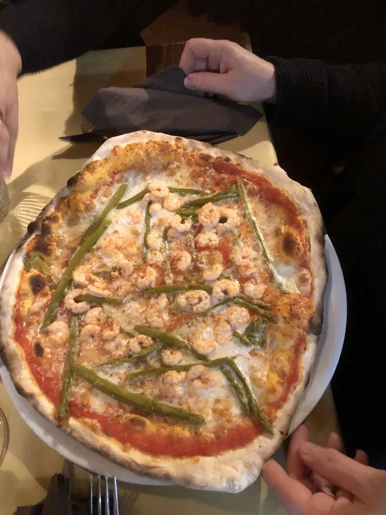 Claudio Vezzoni_Pizzeria Il Nuraghe_Seravezza_review