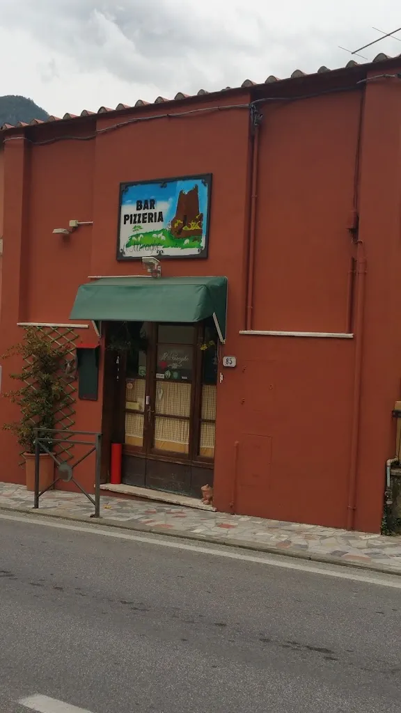 Pizzeria Il Nuraghe restaurant in Seravezza