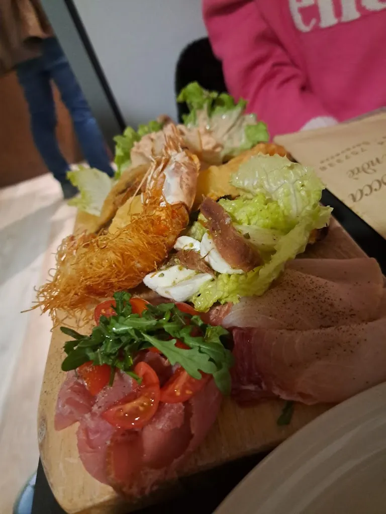 Menu_Pizzeria La Rocca_Seravezza_image_6