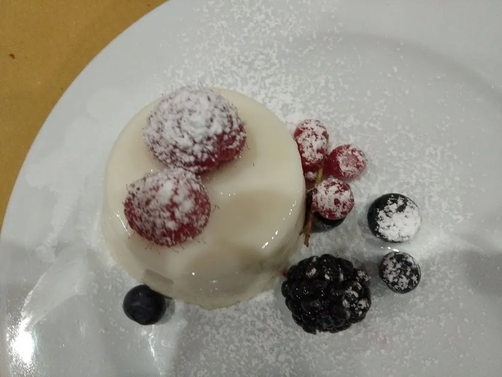 Menu_Pizzeria La Rocca_Seravezza_image_9