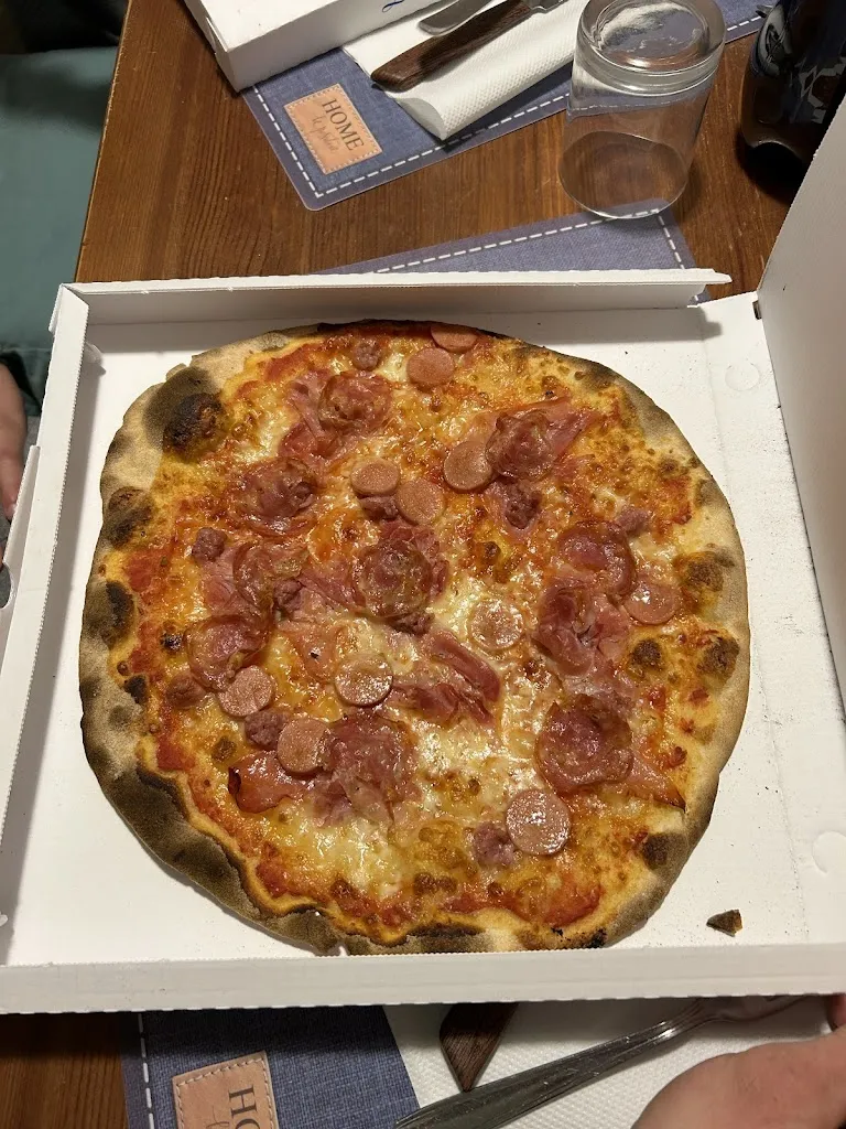 Pizzeria La Rocca_Seravezza_slider_image_2