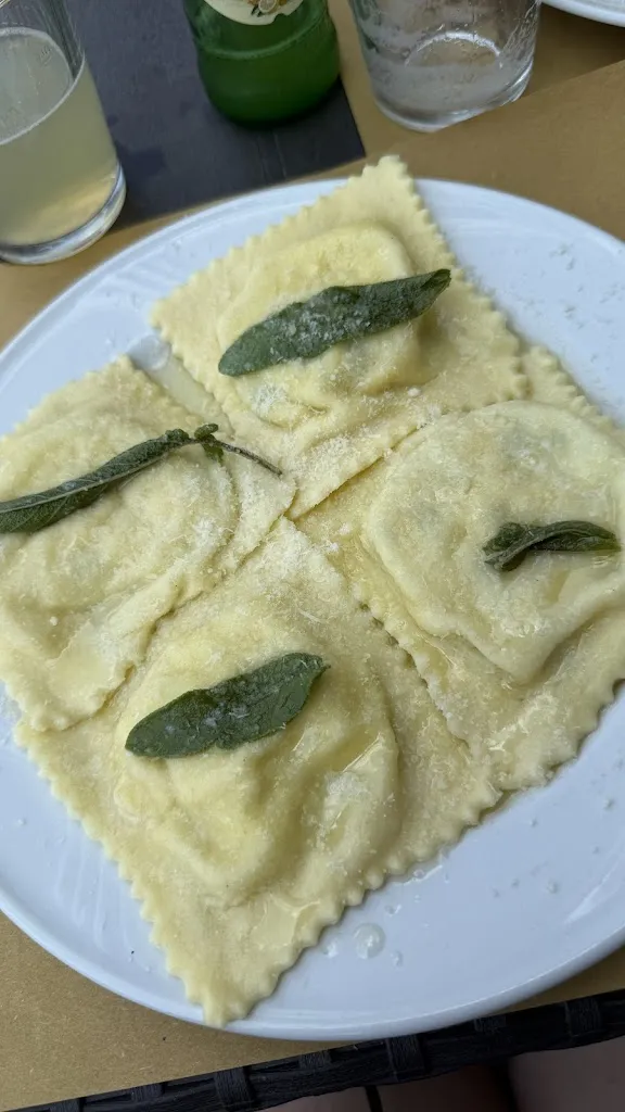 Marga Martinez_Ceccarò Cafè_Sorano_review