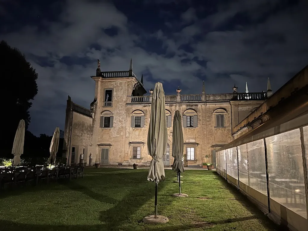 Takis Tsonopoulos_Blend_Sesto Fiorentino_review