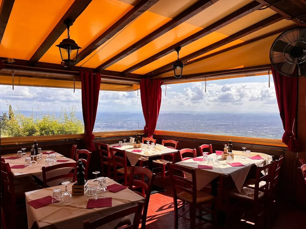 Caravanserraglio Monte Morello_Sesto Fiorentino_slider_image_1