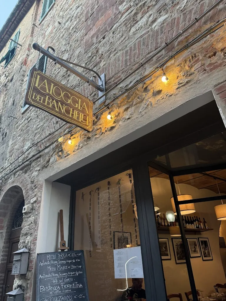 Gabriella Ghattas_LA LOGGIA DEL BANCHELLI_Suvereto_recensione