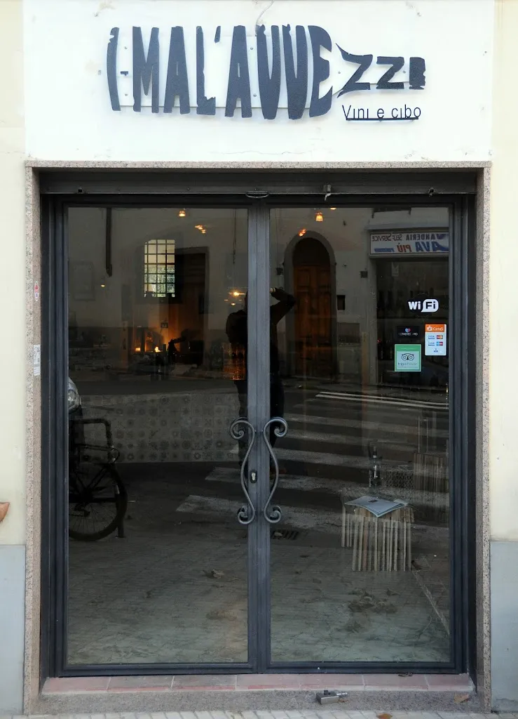 I Mal`Avvezzi- Enoteca del pesce_Tavarnuzze_slider_image_1