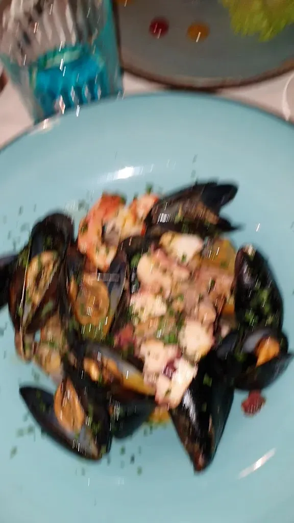 I Mal`Avvezzi- Enoteca del pesce_Tavarnuzze_slider_image_2