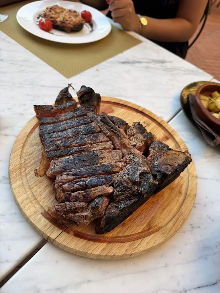 La Posteria - Cibo e Vino_Sovicille_slider_image_1