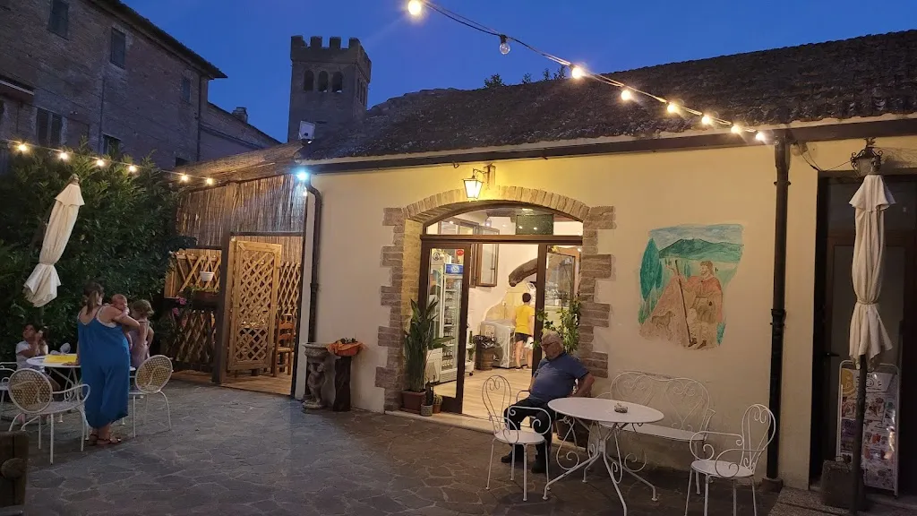 Osteria dei Briganti e dei Poeti restaurant in Torrenieri