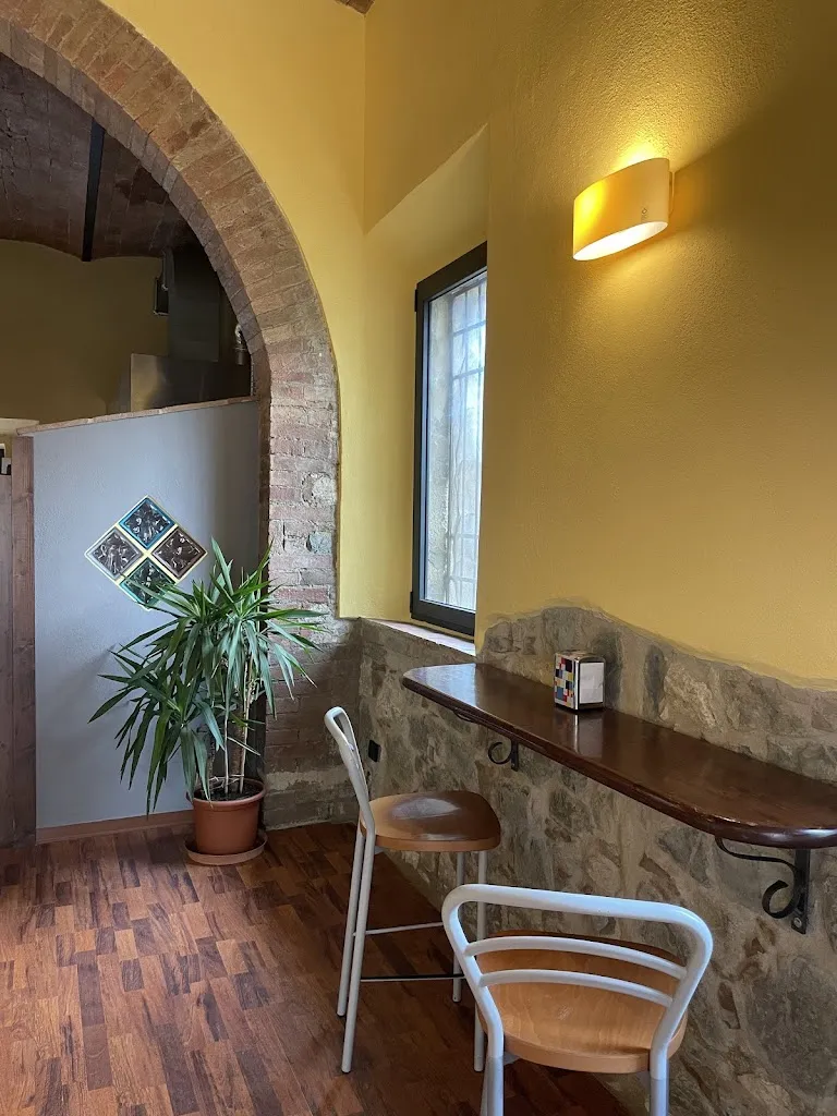 Pizza e Gusto restaurant in Torrenieri
