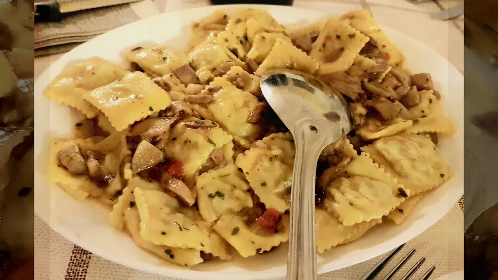 Trattoria Zini e Ferrari_Tresana_slider_image_2