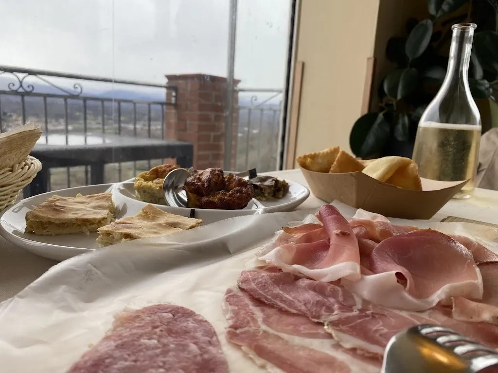 Trattoria Zini e Ferrari_Tresana_slider_image_3