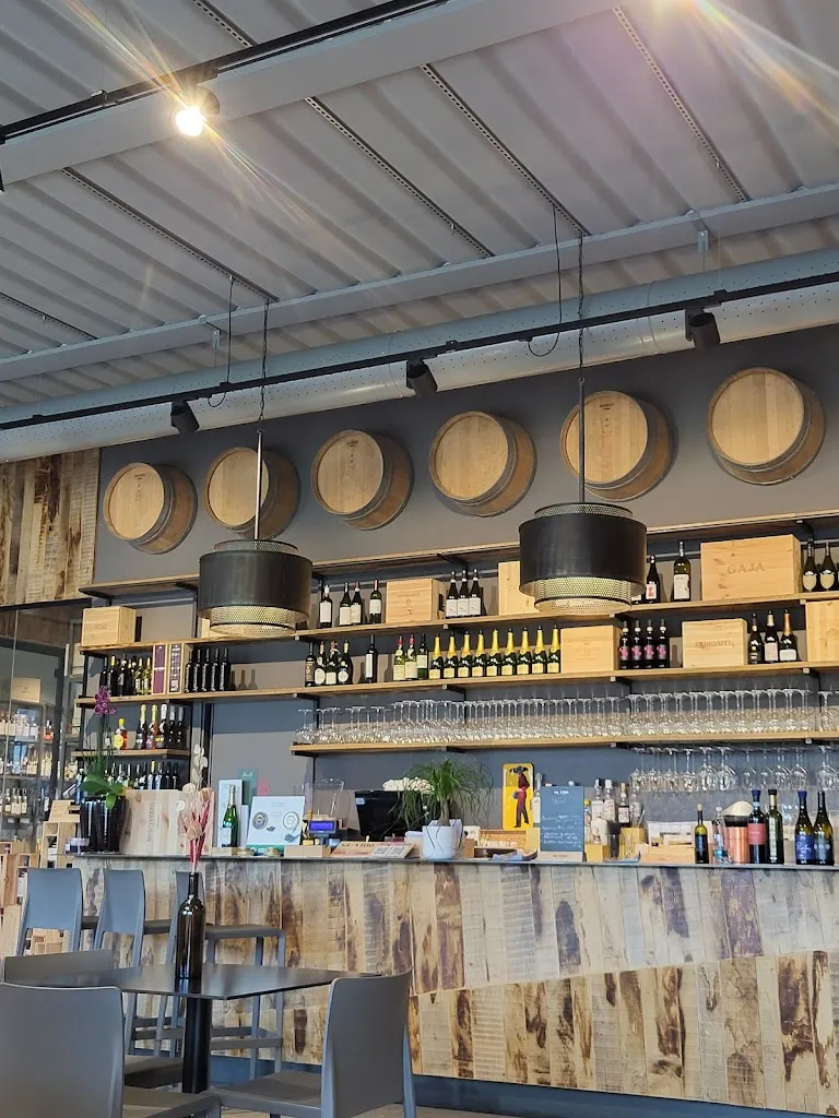 Sa...Vino Enoteca Gastronomica_Torrita di Siena_slider_image_3