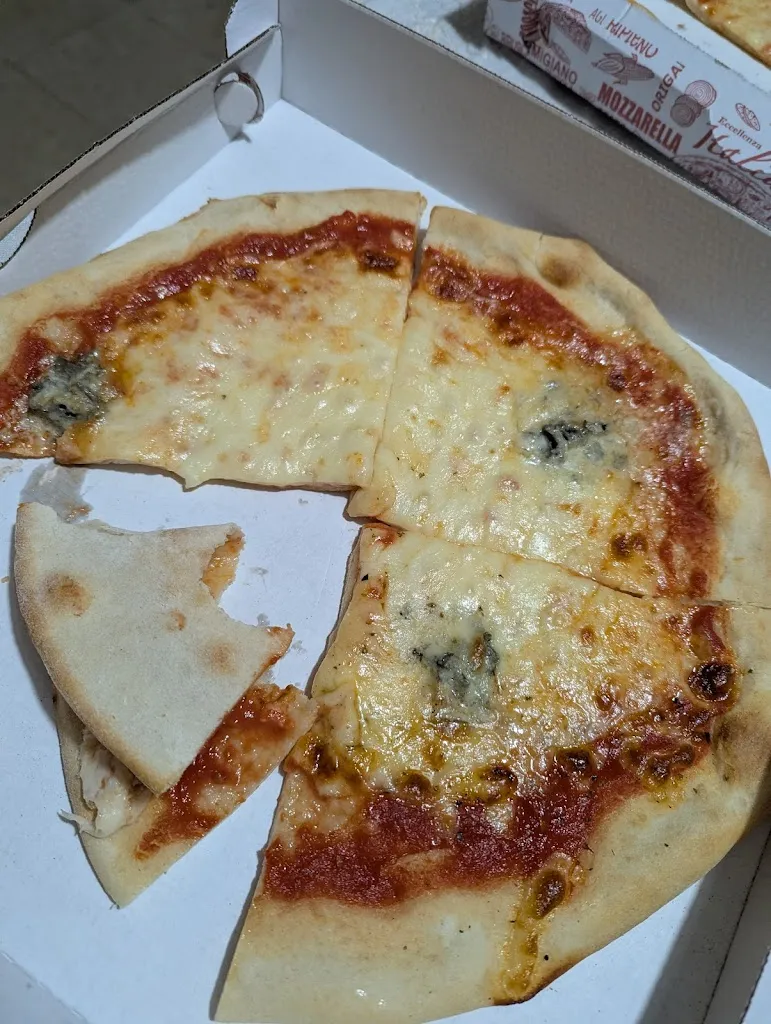 Dave Silver_Pizzeria da Mino_Mesagne_review