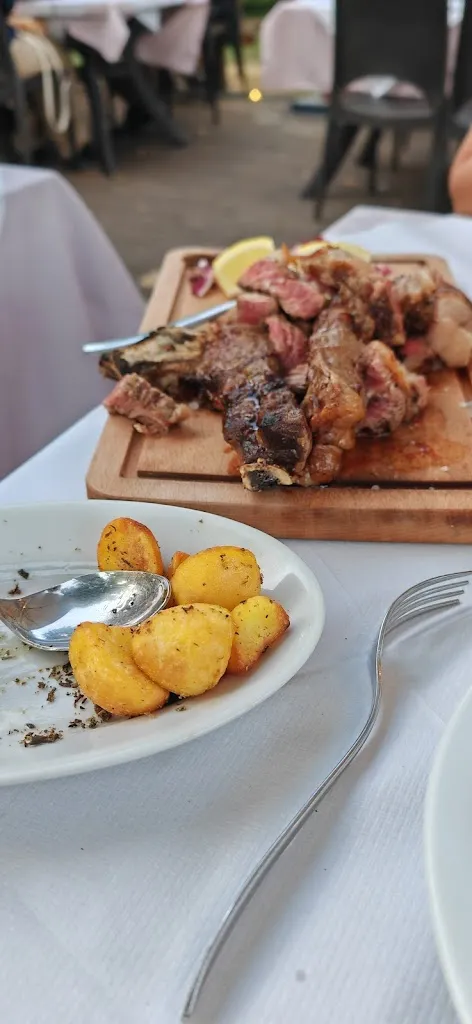 Mark Gorvin_Trattoria Il Fiaschetto_Torre del Lago Puccini_avis