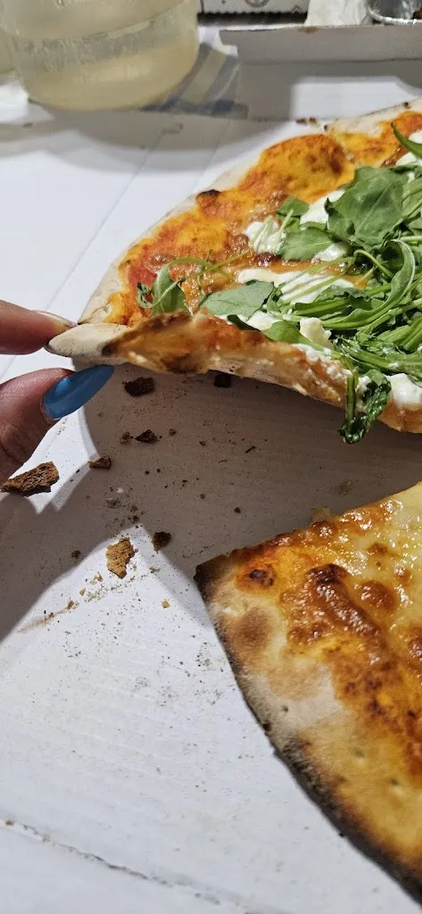 Daniela 91_PIZZE&DELIZIE_Mesagne_review