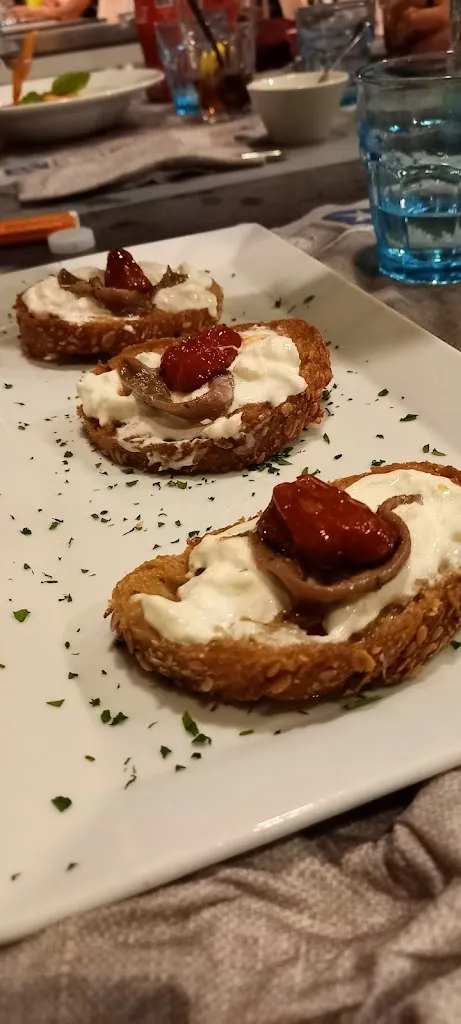 Tom More_nana banana_Torre del Lago Puccini_review