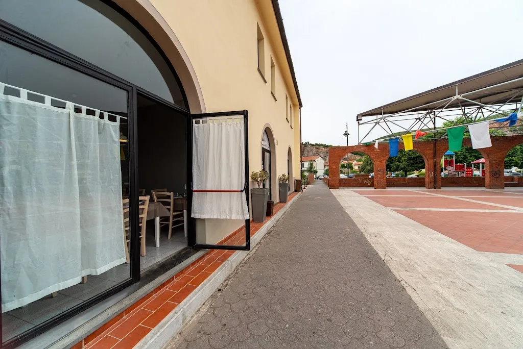 Ristorante Pinseria La Dolce Vita_Vecchiano-Nodica_slider_image_3