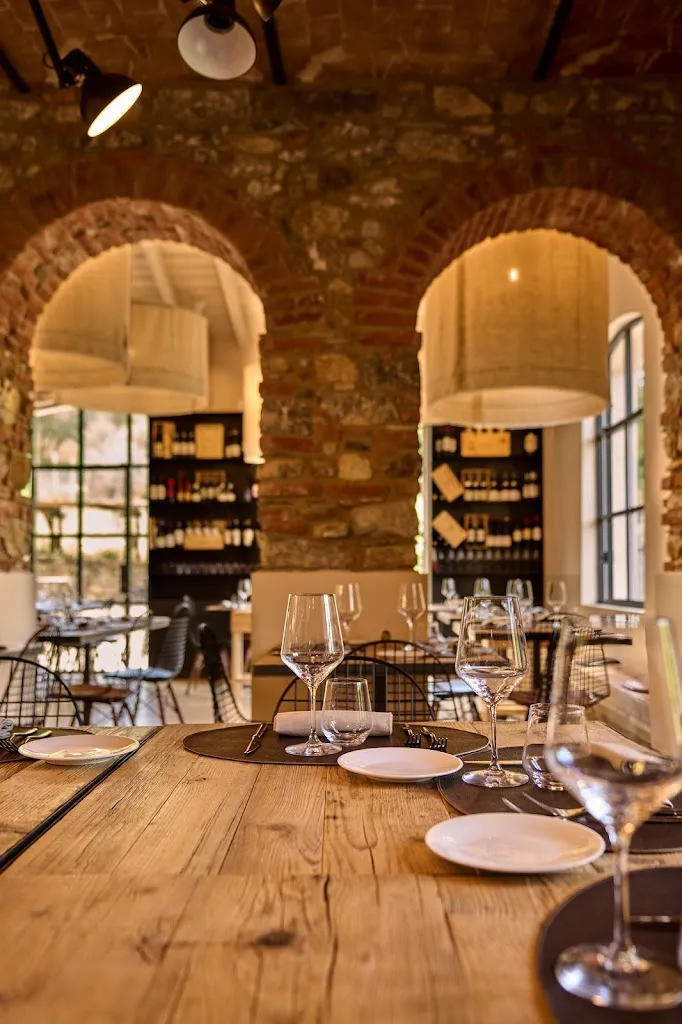 Bottega 325 restaurant in Vaiano