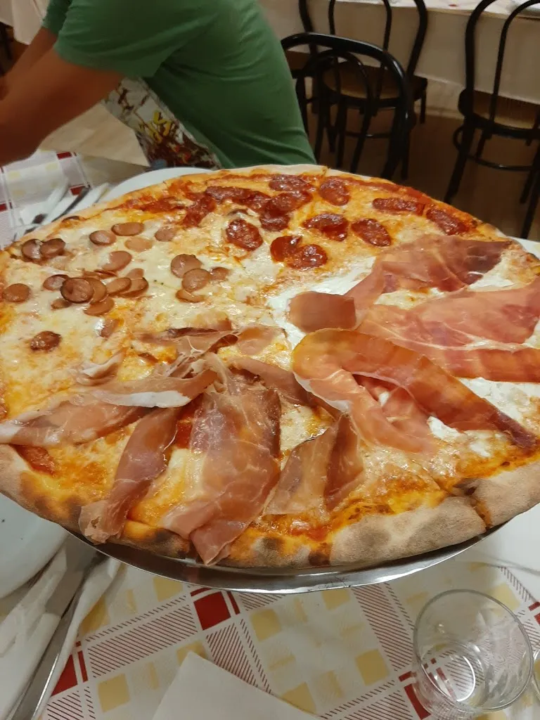 Menu_Pizzeria Canadese_Mesagne_image_6