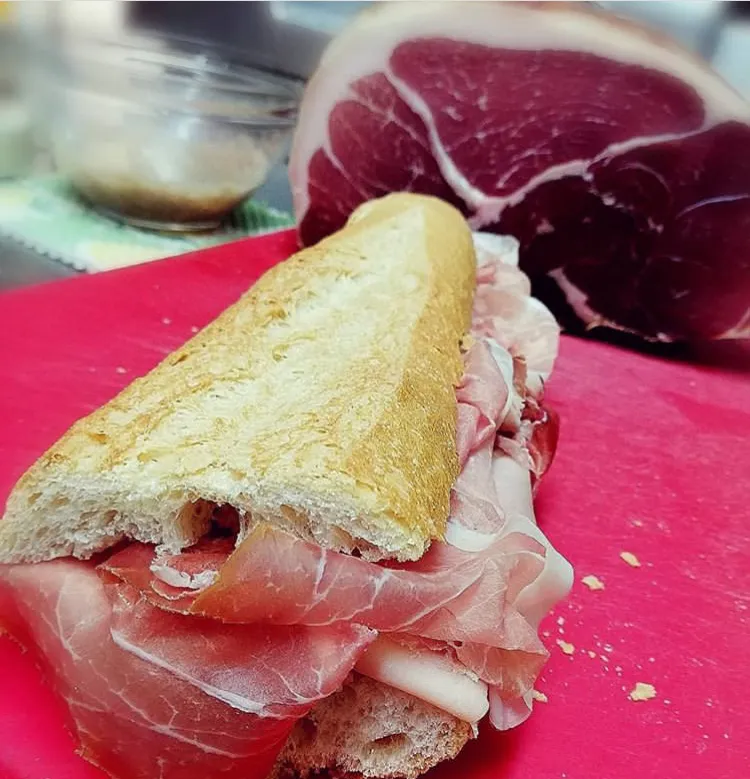 Menu_L'isola del panino_Mesagne_immagine_2