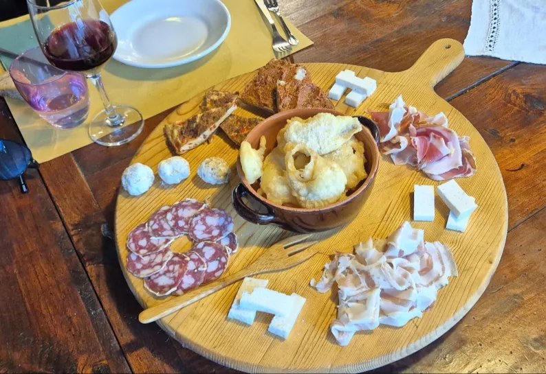 Gregor Schiek_Agriturismo Pane Olio_Villa Collemandina_review