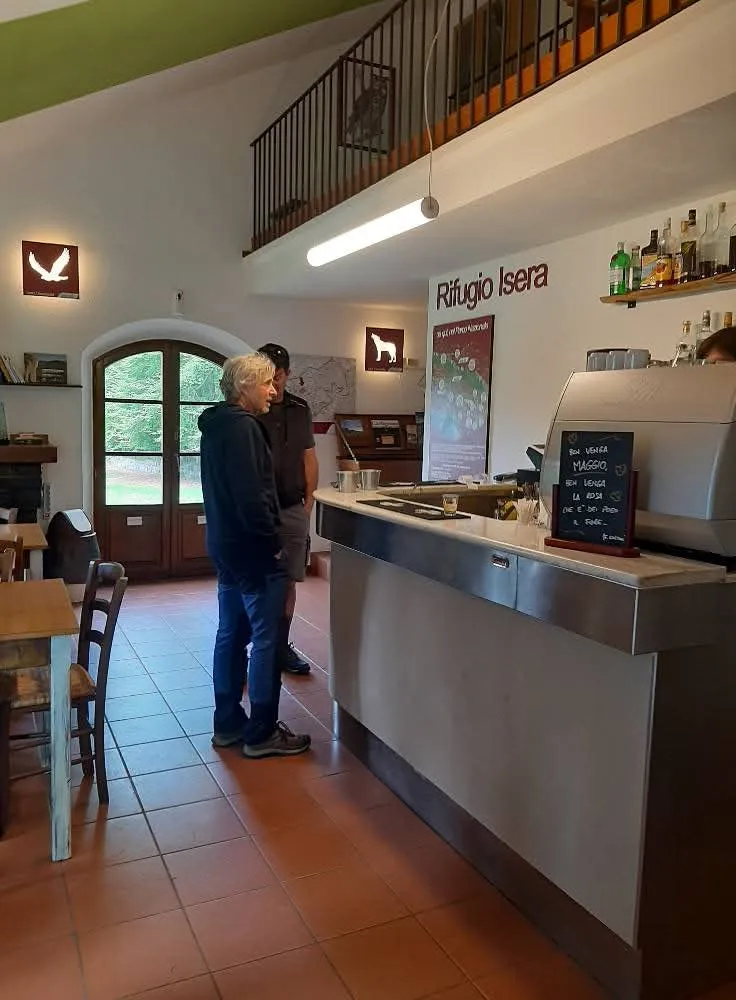Rifugio Isera Orecchiella restaurant in Villa Collemandina