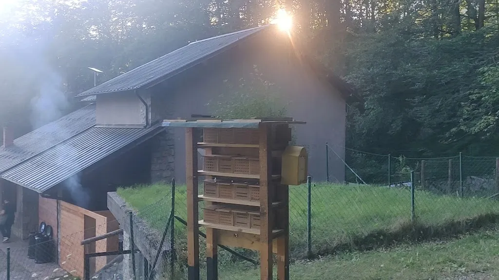 Rifugio Isera Orecchiella_Villa Collemandina_slider_image_2