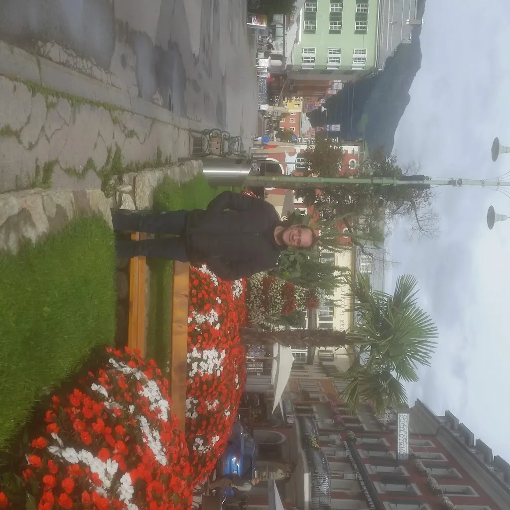 Maurizio Ribezzi_Bar caffetteria creperia Maxim_Mesagne_review