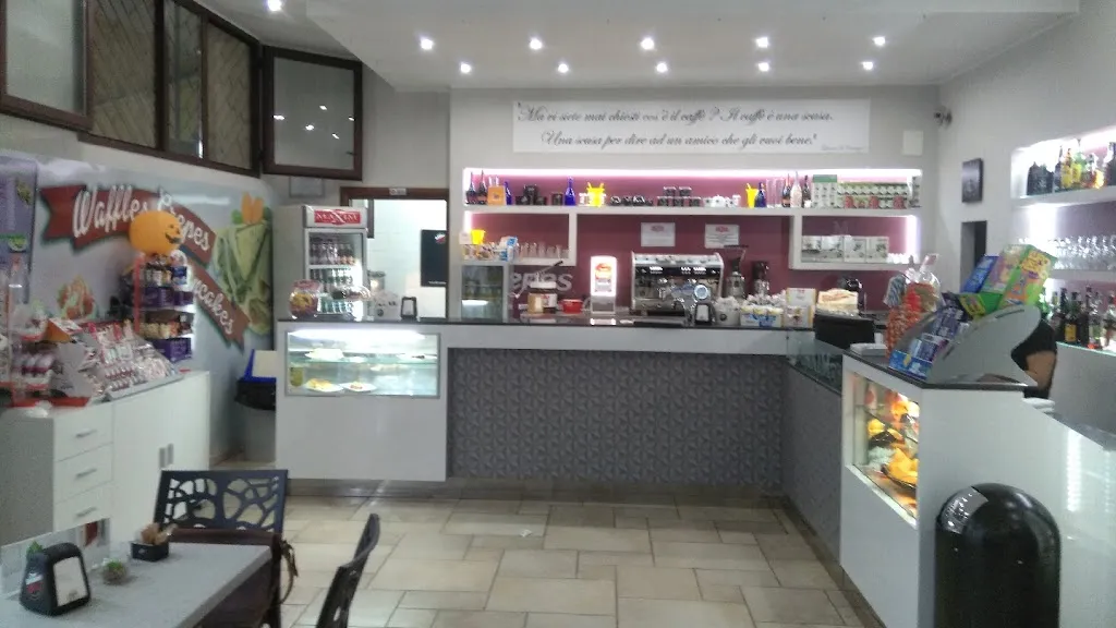 Bar caffetteria creperia Maxim restaurant in Mesagne