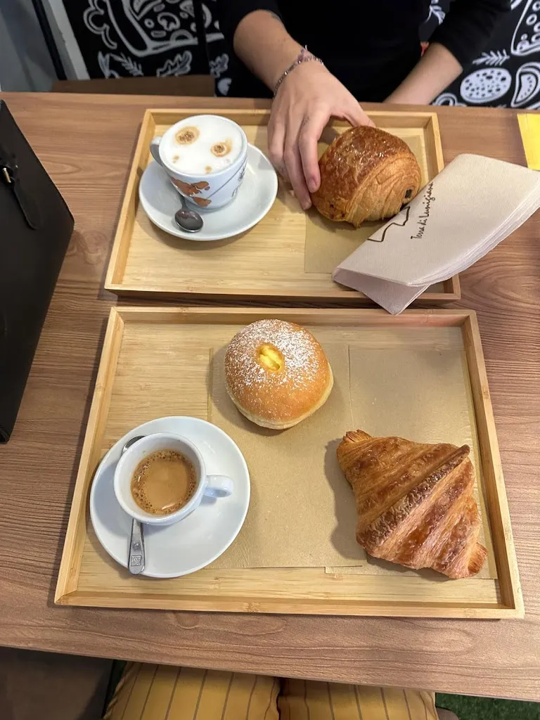 Laura L._Tipico Pizzeria, Bakery & Coffee_Villafranca in Lunigiana_recensione