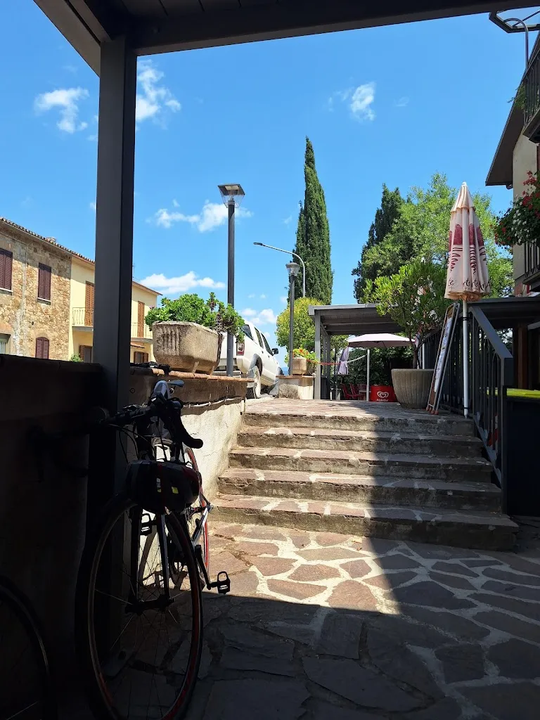 Edward van den Bogaart_L'Povecchio_Allerona_review