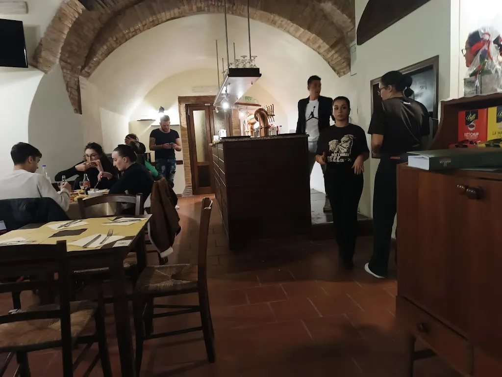 RistoPub Pizzeria IL FRANTOIO_Alviano_slider_image_3