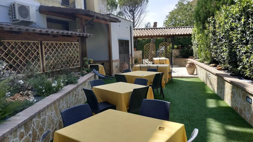 Rossi Ristorante Trattoria restaurant in Arrone