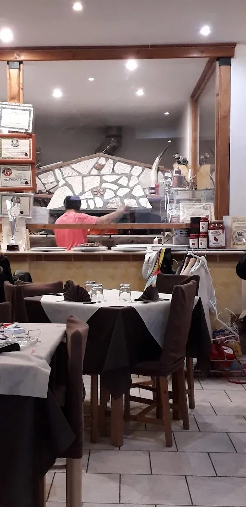 Il Sorriso Pizzeria Napoletana_Castel di Sangro_slider_image_1