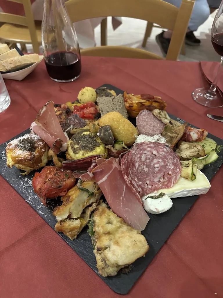 S. Kern_Ristorante Momagno Il Chiostro_Arrone_recensione