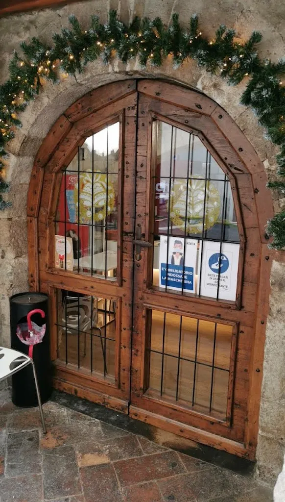 Rocchi Pizza e Gastronomia_Acquasparta_slider_image_3