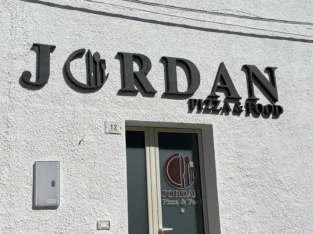 Jordan Trattoria Pizzeria restaurant in Morciano di Leuca