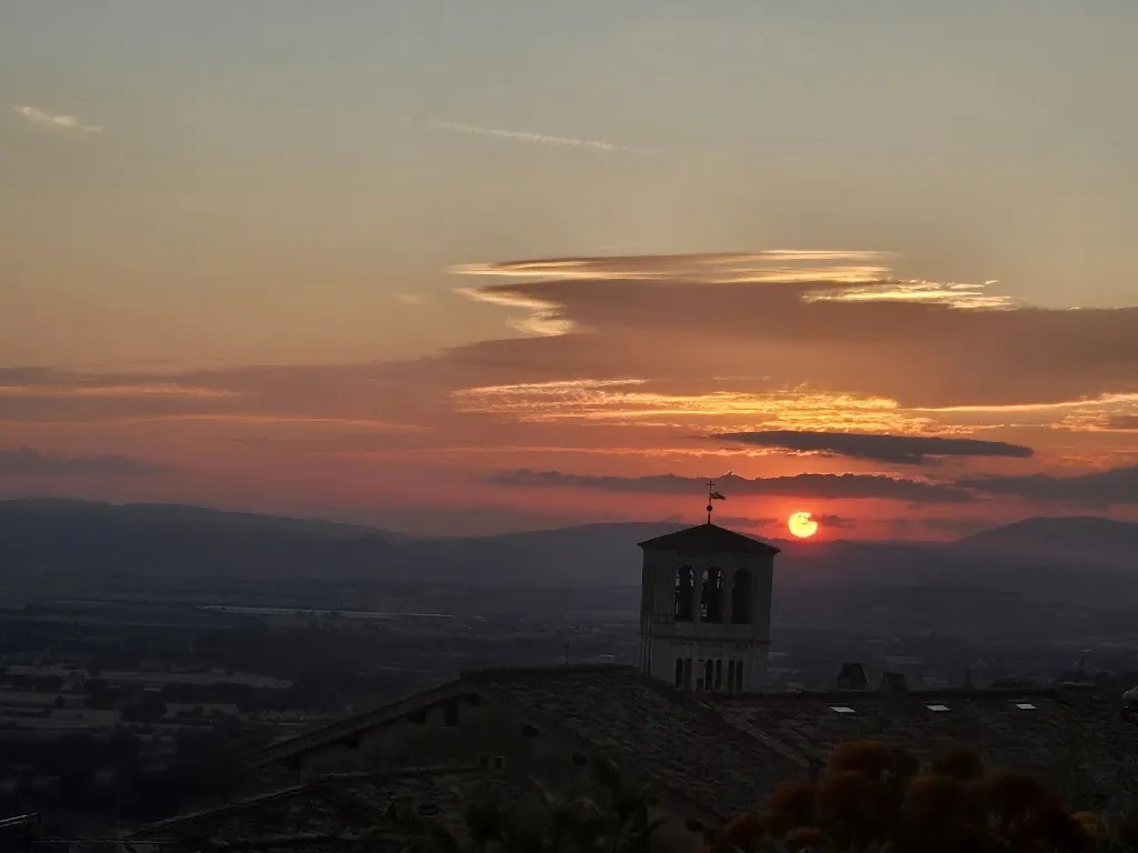 Matthew Jackson_Le Terrazze di Properzio_Assisi_review