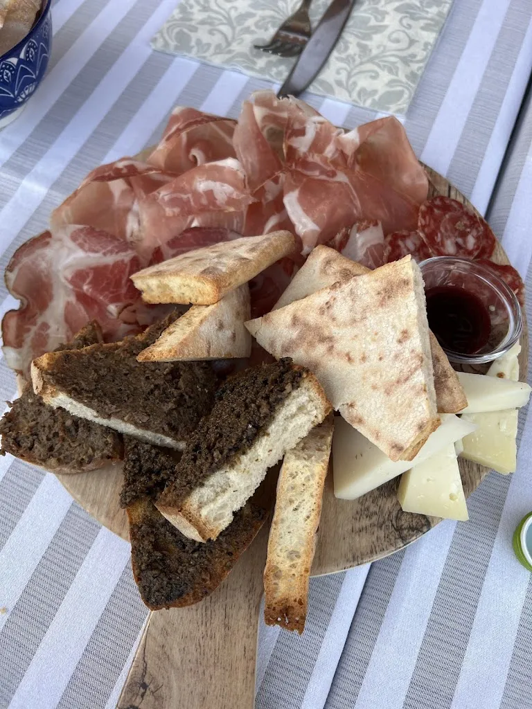 Caleb S._Taverna dei Consoli_Assisi_review