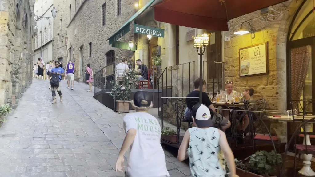 Life Bistrot - Plant Based Restaurant in Tuscany_Volterra_slider_image_2