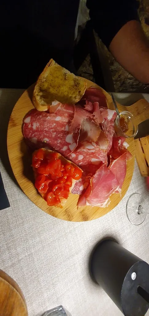 Menu_Ristorante La terra di mezzo_Volterra_image_7