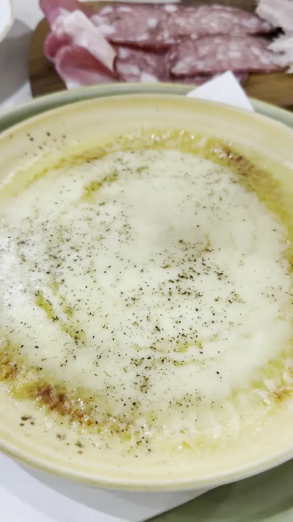 Romina Kaboorani_Locanda Il Boschetto_Volterra_review