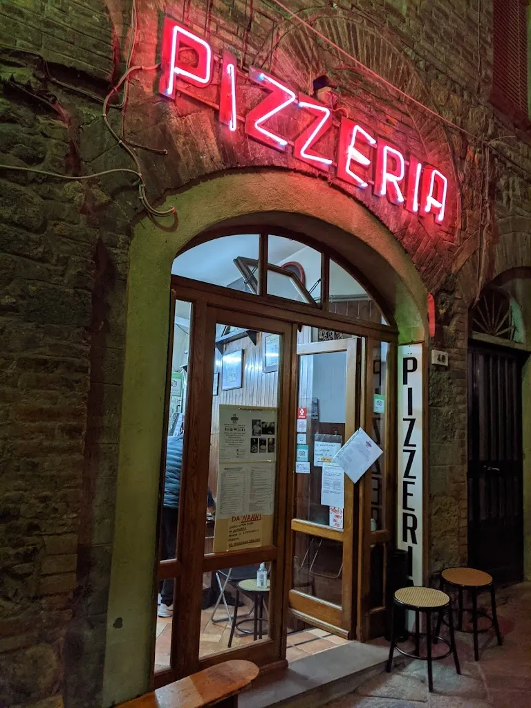 Pizzeria Da Nanni restaurant in Volterra