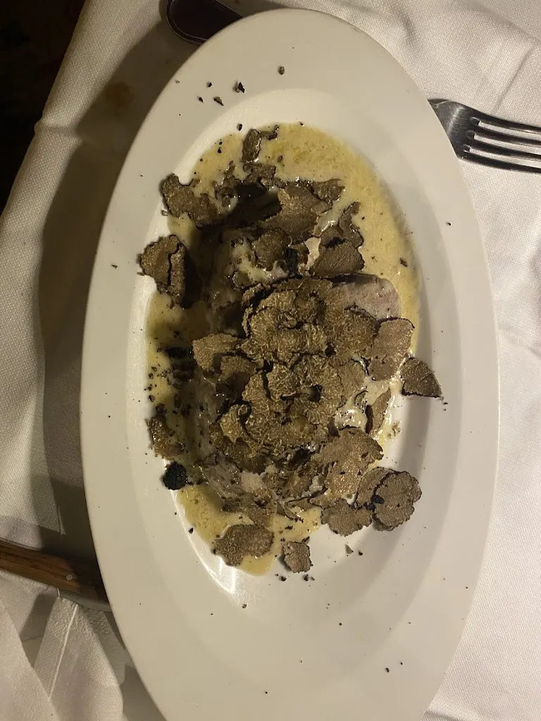 Tatiana Echols_Ombra della Sera_Volterra_review